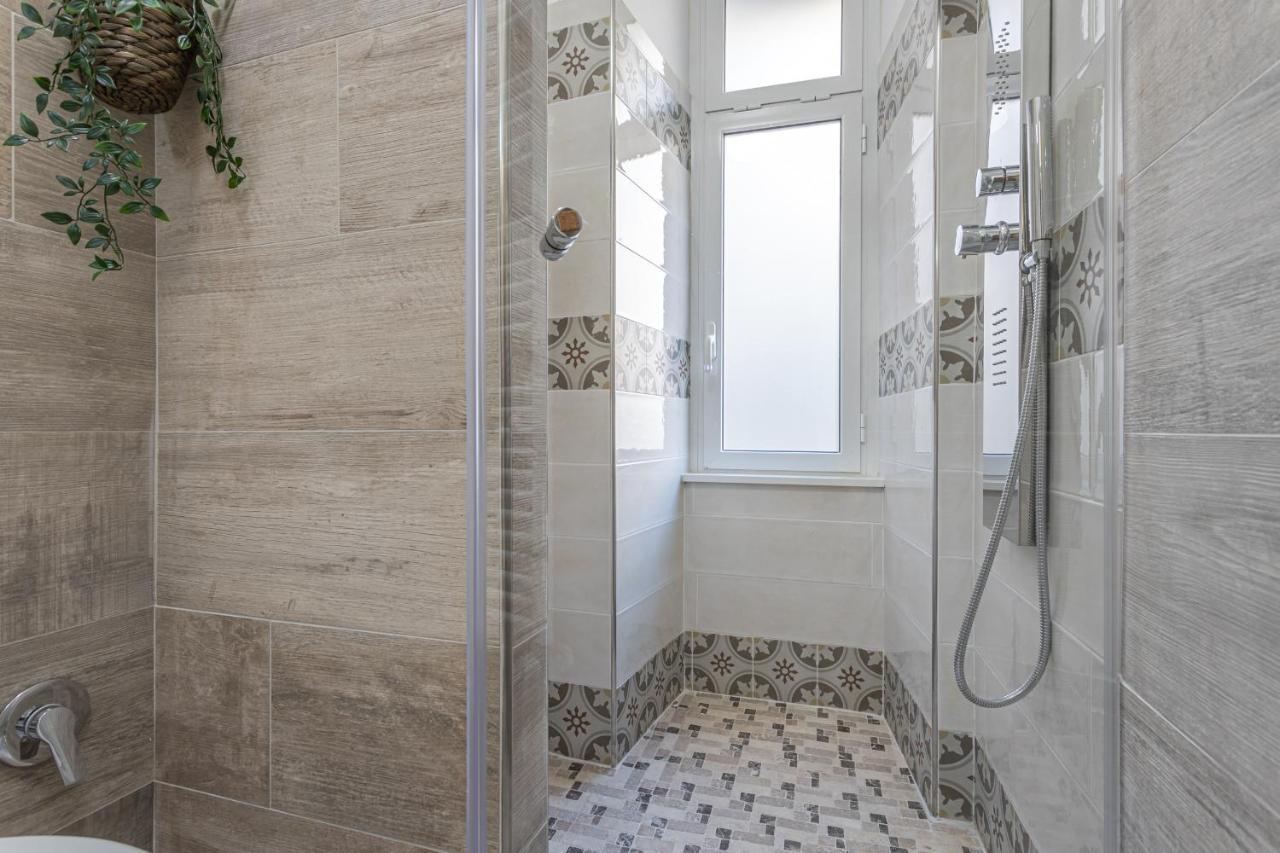 Adriana'S Suites In Prati Close To Vatican Museum โรม ภายนอก รูปภาพ